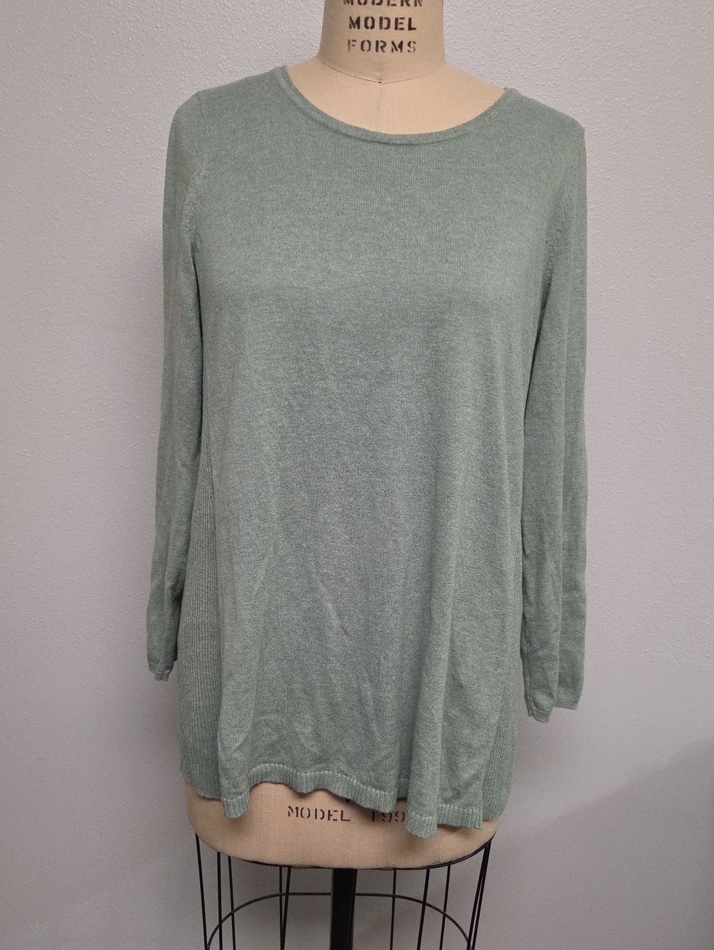 J. Jill Sage Green Crew Neck Sweater
